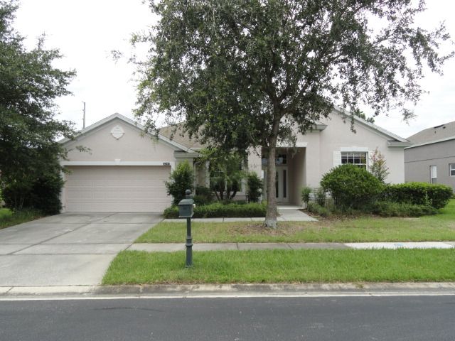 2345 Green Willow Dr, Orlando, FL 32825