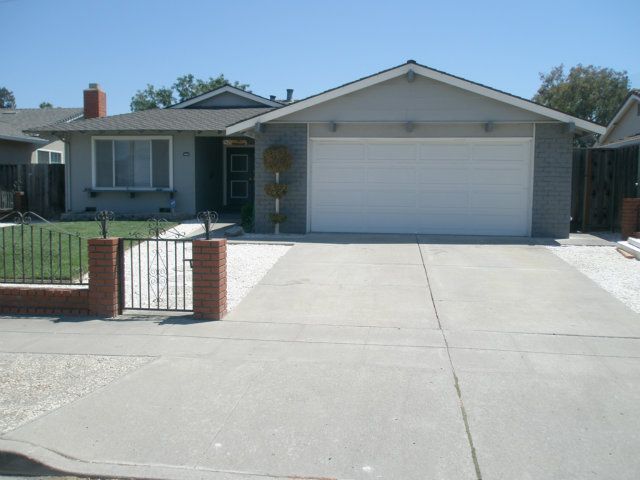 1034 Summerfield Drive, San Jose, CA 95121