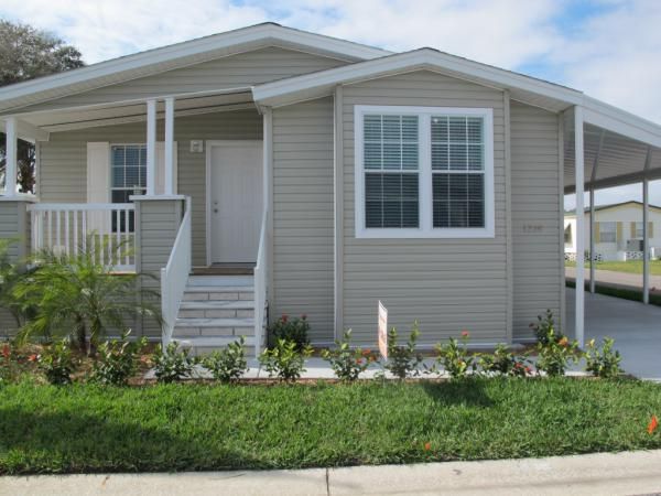 1228 Village Green, Saint Petersburg, FL 33702