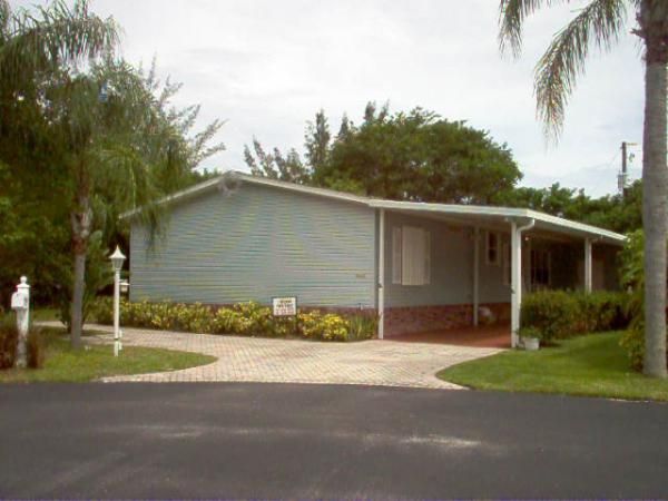 3421 Lake Overlook Place, Lake Worth, FL 33462