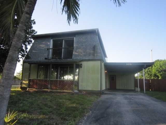 3416 Sapphire Rd, Lake Worth, FL 33462