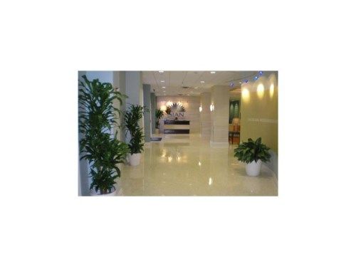 4001 S Ocean Dr # 8L, Hollywood, FL 33019