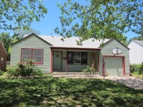 545 Elpyco St, Wichita, KS 67218