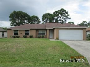 1648 Raymore St Nw, Palm Bay, FL 32907