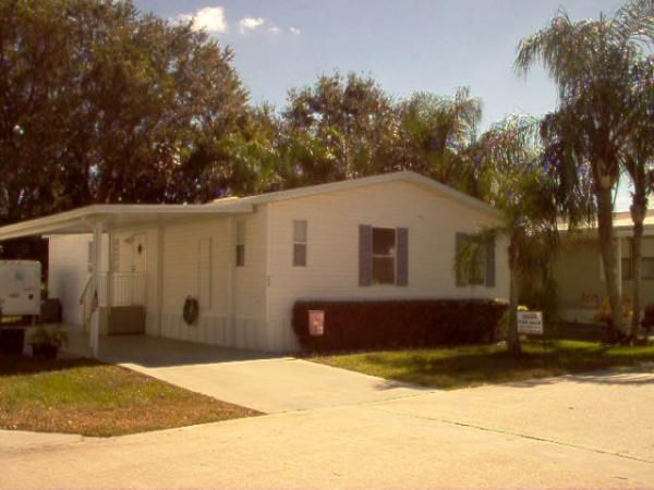 21 Plantation Blv, Lake Worth, FL 33467