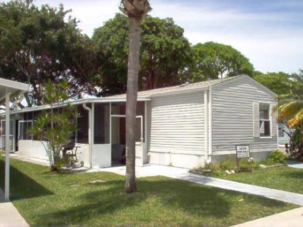 140 Plantation Blvd., Lake Worth, FL 33467