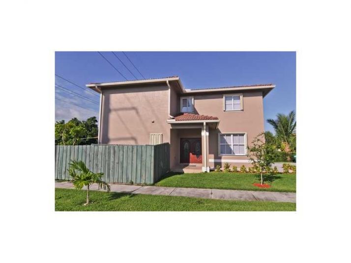 27904 SW 135 AV, Homestead, FL 33032