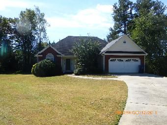 620 Weeping Willow Dr, Loganville, GA 30052