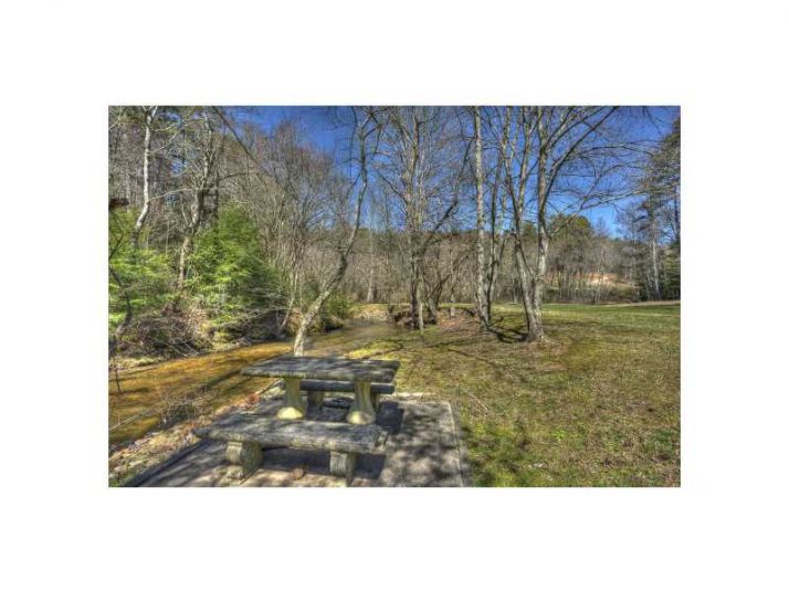 1760 Chestnut Gap Road, Blue Ridge, GA 30513