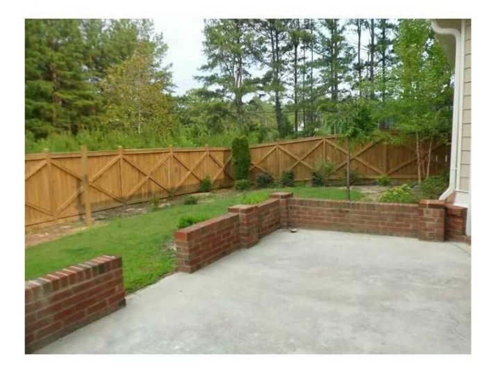 2684 Bay Crest Lane, Loganville, GA 30052