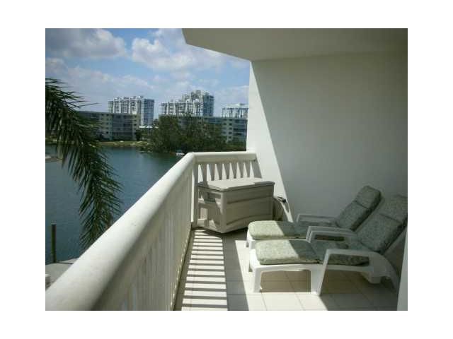 1000 NE ISLAND BL # 311, North Miami Beach, FL 33160