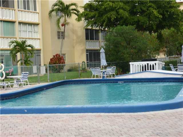 300 NE 12TH AV # 606, Hallandale, FL 33009