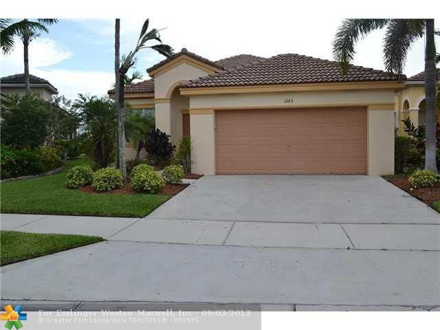 1665 WINTERBERRY LN, Fort Lauderdale, FL 33327