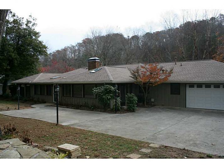 1175 Oakhaven Drive, Roswell, GA 30075