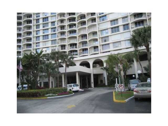 3800 S OCEAN DR # 403, Hallandale, FL 33009