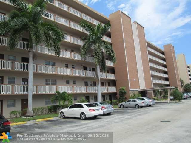 300 NE 12th Ave # 202, Hallandale, FL 33009