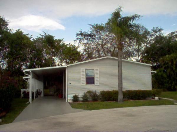 14 Plantation Blvd., Lake Worth, FL 33467