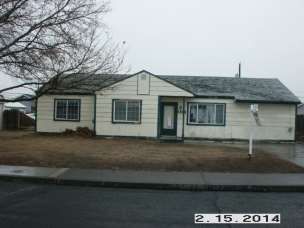 1214 Arnold Dr NE, Moses Lake, WA 98837