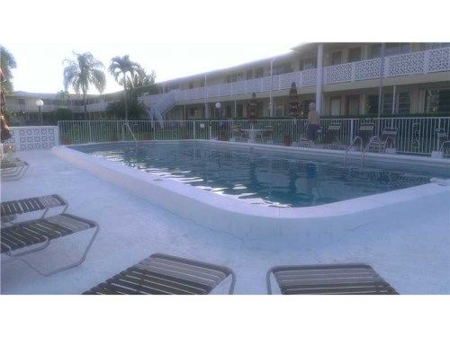 600 LAYNE BL # 231, Hallandale, FL 33009