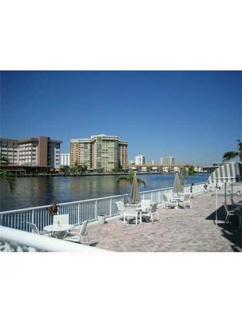 1913 S OCEAN DR # 304, Hallandale, FL 33009