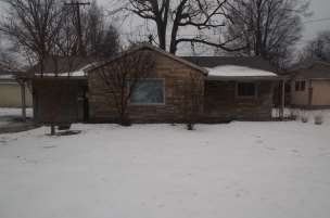 110 S West St, Crawfordsville, IN 47933