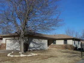 3026 S Mount Carmel Ave, Wichita, KS 67217