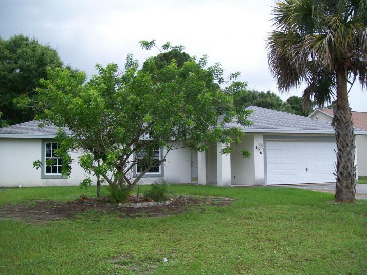 426 Ne Mainsail St, Port Saint Lucie, FL 34983