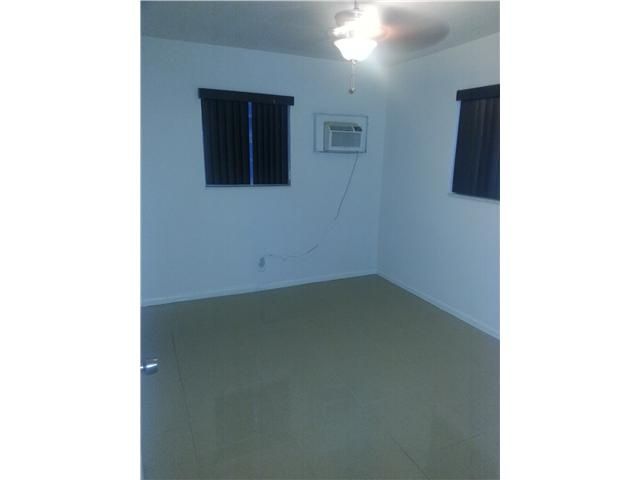 860 11TH AV # 1, Hallandale, FL 33009