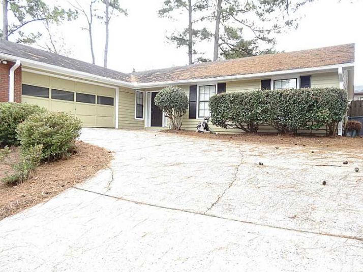 110 Twinspur Close, Roswell, GA 30076