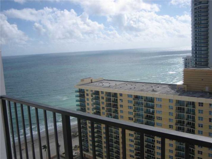 2401 S OCEAN DR # 2608, Hollywood, FL 33019