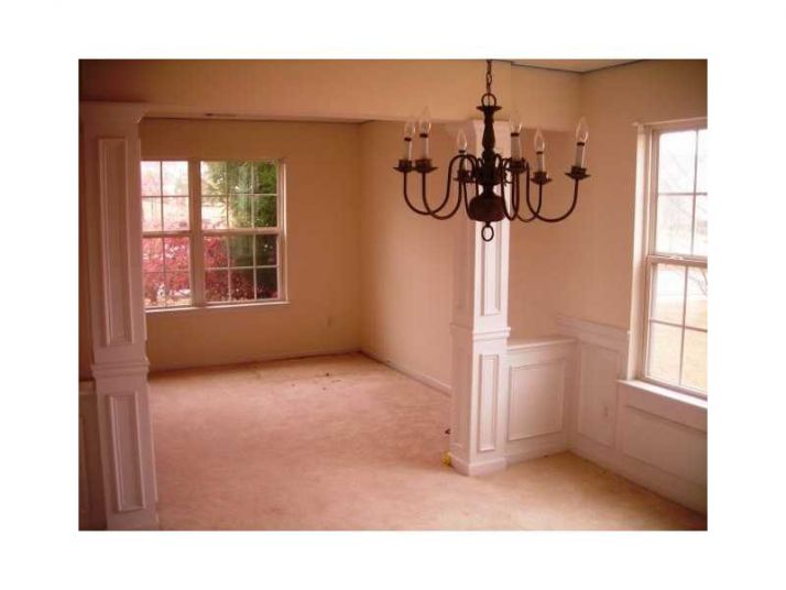 2090 Black Oak Lane, Ellenwood, GA 30294
