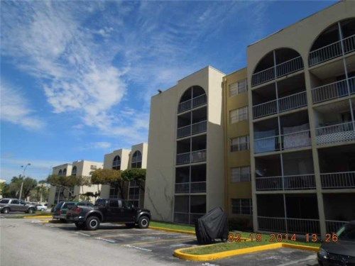 7000 NW 186 ST # 4-520, Hialeah, FL 33015