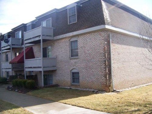 175 Malabu Dr Apt 81, Lexington, KY 40503