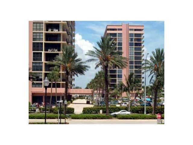 2017 S OCEAN DR # 208W, Hallandale, FL 33009