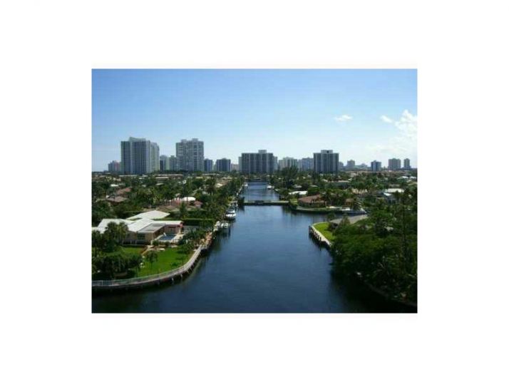 401 GOLDEN ISLES DR # 1006, Hallandale, FL 33009