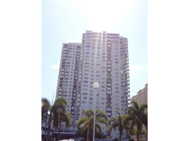 2750 NE 183 ST # 2812TO, North Miami Beach, FL 33160