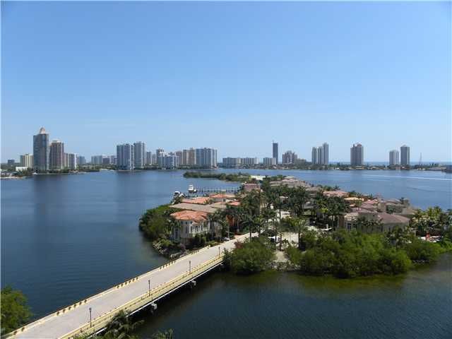 4000 ISLAND BL # 1104, North Miami Beach, FL 33160