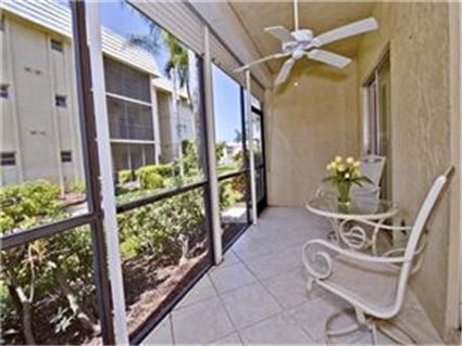 788 Park Shore Dr #A-17, Naples, FL 34103