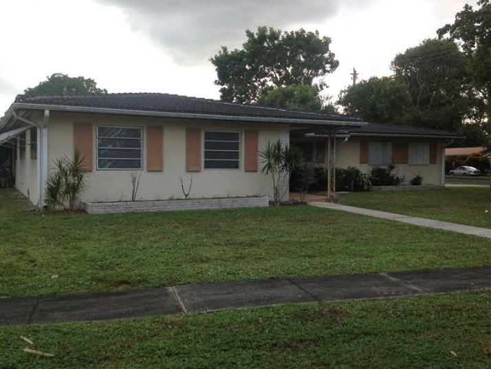 5880 SW 17 CT, Fort Lauderdale, FL 33317