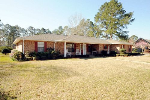 1116 Juniper St, Columbia, MS 39429