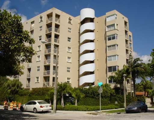 2400 SW 3 AV # 302, Miami, FL 33129