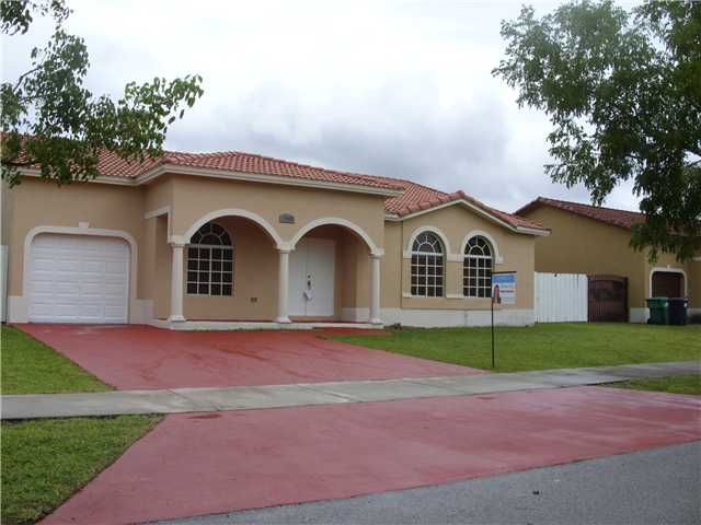 17953 SW 155 CT, Miami, FL 33187