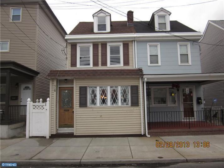 518 Pond St, Bristol, PA 19007