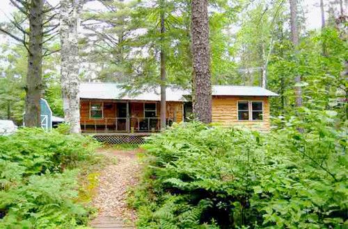 N2724 Toms Lake Rd, Munising, MI 49862