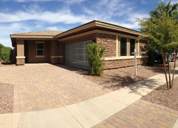 3140 Harrison St, Gilbert, AZ 85295