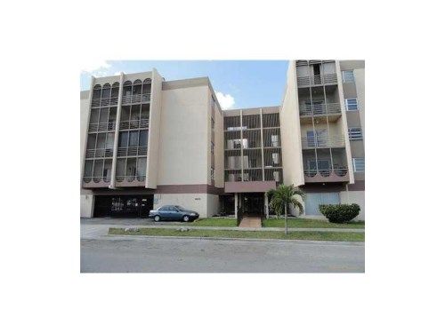 4670 W 13 LN # 322, Hialeah, FL 33012