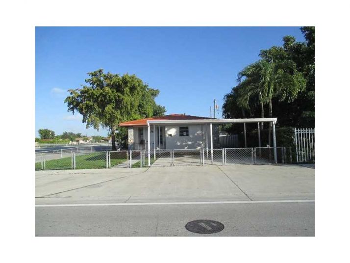 395 W 11 ST, Hialeah, FL 33010