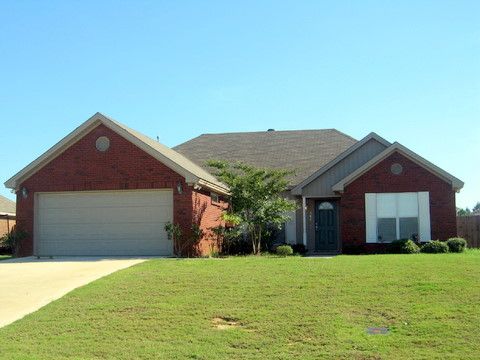 184 Silver Pointe Dr., Millbrook, AL 36054