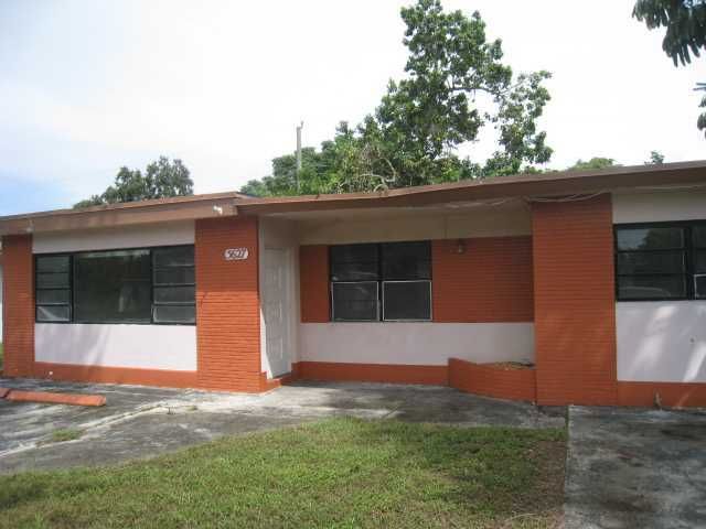 5627 BRANCH ST, Hollywood, FL 33021