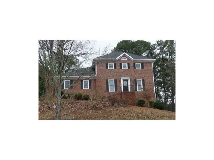 1824 Skyland Glen Drive, Snellville, GA 30078